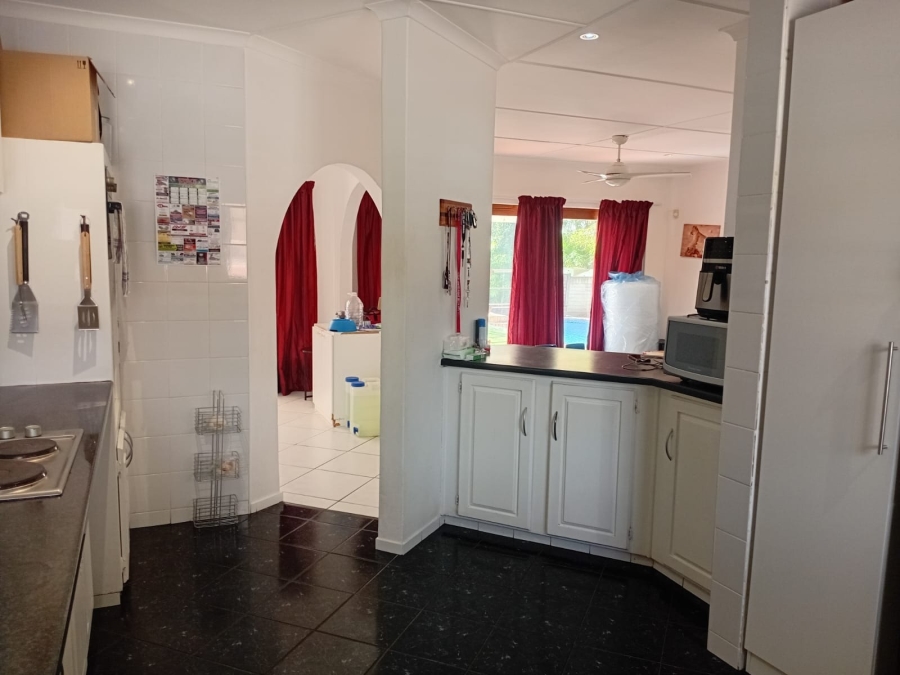 To Let 3 Bedroom Property for Rent in Beacon Bay North Eastern Cape
